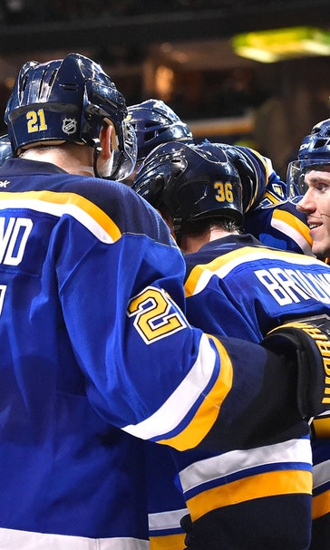 Blues' point streak continues with 5-2 win over Devils